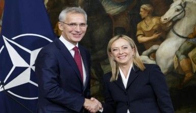 Stoltenberg Rusya ağır baskı altında