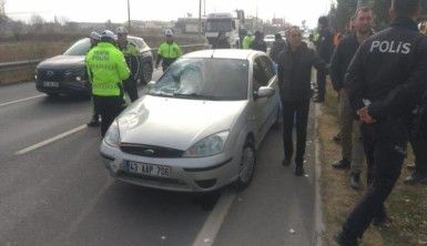 Yolun karşısına geçmeye çalışan yaşlı adam otomobilin çarpmasıyla hayatını kaybetti