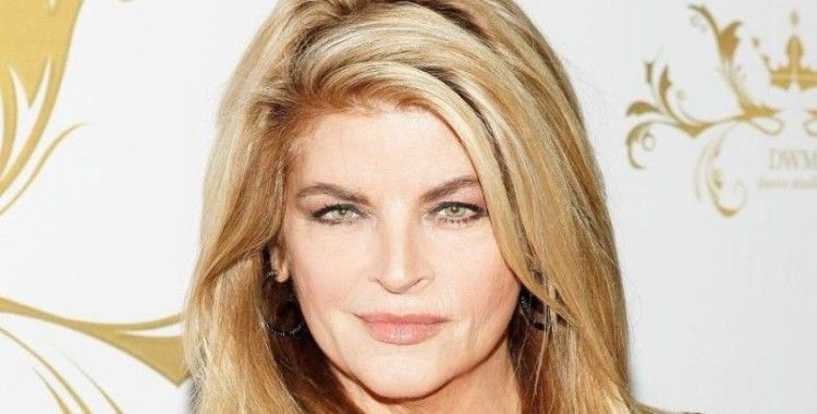 Ünlü Hollywood oyuncusu Kirstie Alley hayatını kaybetti