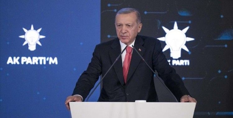 Cumhurbaşkanı Erdoğan: 25-30 yıl öncesinin teknolojisini millete yutturmaya çalışmak kibrin ve cehaletin dik alası