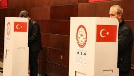 Yurt dışı ve gümrüklerde 1 milyon 138 bin seçmen oy kullandı