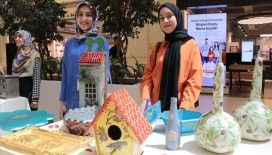 Kayseri'de yurtlarda kalan depremzedelerin el emeği ürünleri sergilendi