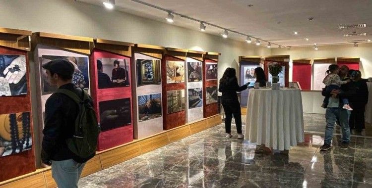 Üniversiteli gençler geleneksel sanatları fotoğrafladı
