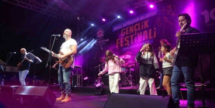 Denizli Büyükşehirin Gençlik Festivali başladı
