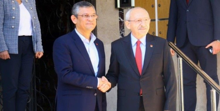 Özgür Özel ve eşi Didem Özel'den Kılıçdaroğlu çiftine ziyaret