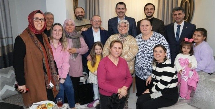 İBB Başkan adayı Kurum Bağcılar’da bir çiftin evine misafir oldu