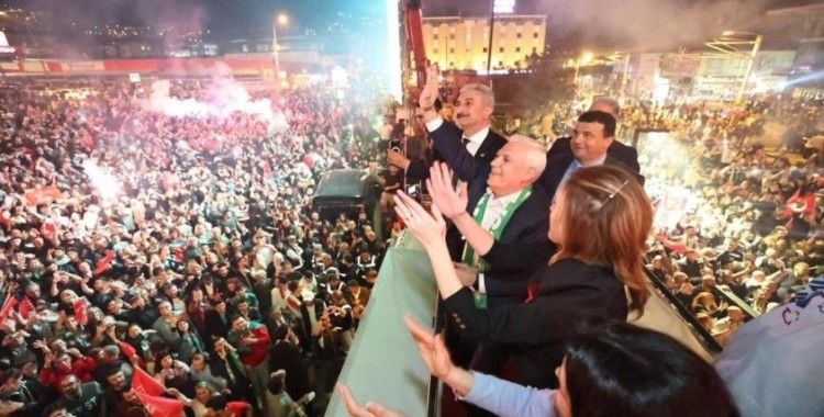 Bursa Büyükşehir'de yüzde 47,60 ile Bozbey, 6 ilçede CHP, 9 ilçede AK Parti, 2 ilçede İYİ Parti ipi göğüsledi