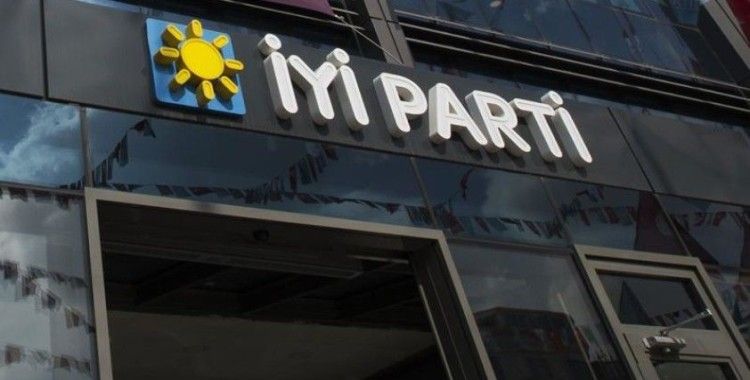 Ümit Özlale İyi Parti'den istifa etti