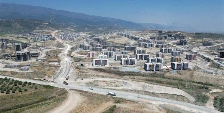 Hatay Dikmece'deki 10 bin 335 deprem konutunun inşası sürüyor