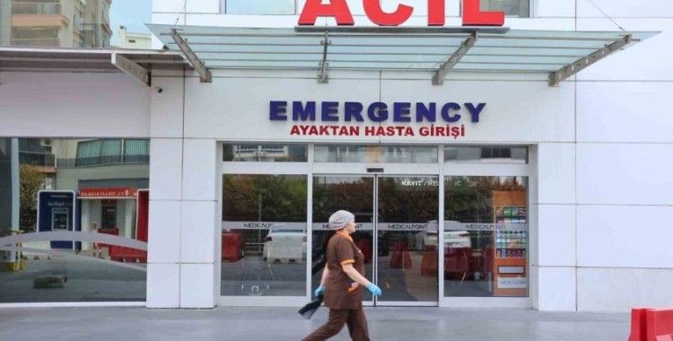 Acil servisler; ishal, bulantı ve kusma vakalarıyla dolup taşıyor
