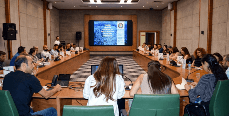 Diyarbakır'ın turizm potansiyelinin ortaya çıkarılması için toplantı düzenlendi