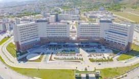 Elazığ Fethi Sekin Şehir Hastanesi başarılı operasyonlarını sürdürüyor
