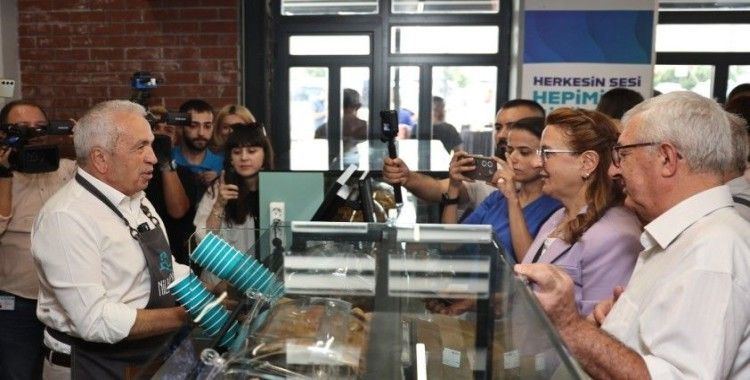 Nilüferliler’in yeni buluşma noktası Nilbel Kafe açıldı
