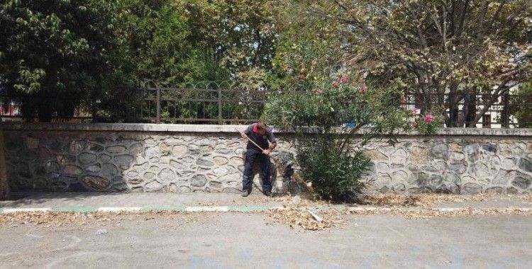 Gürsu Belediyesi’nden ilçedeki okullara makyaj
