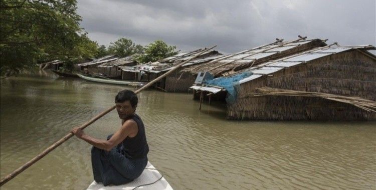 Myanmar'da şiddetli yağışların yol açtığı sel ve heyelanlarda ölenlerin sayısı 74'e yükseldi