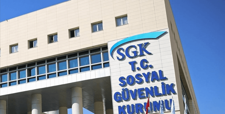 SGK: Kurumumuzun 'çift ödeme iadesi' konulu herhangi bir işlemi yoktur