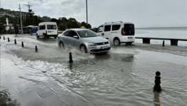 Sinop'ta sağanak etkili oldu, denizde hortum oluştu