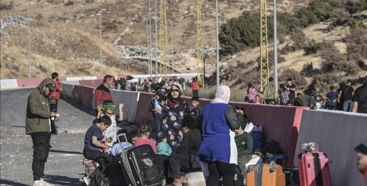 Lübnan'dan ayrılanlar, Suriye'de rejimin saldırılarında boşaltılan bölgelere yerleşmeyi sürdürüyor