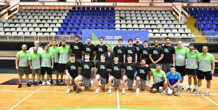 Balıkesirli sporseverlere hafta sonu basketbol ve voleybol ziyafeti
