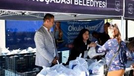 Kuşadası Belediyesi’nin beslenme çantası desteği başladı
