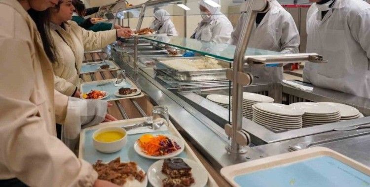 Anadolu Üniversitesi bin 100 öğrenciye ücretiz yemek bursu sağlıyor
