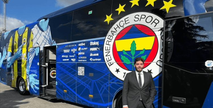 Fenerbahçe Futbol A Takımı, yeni otobüsünü teslim aldı