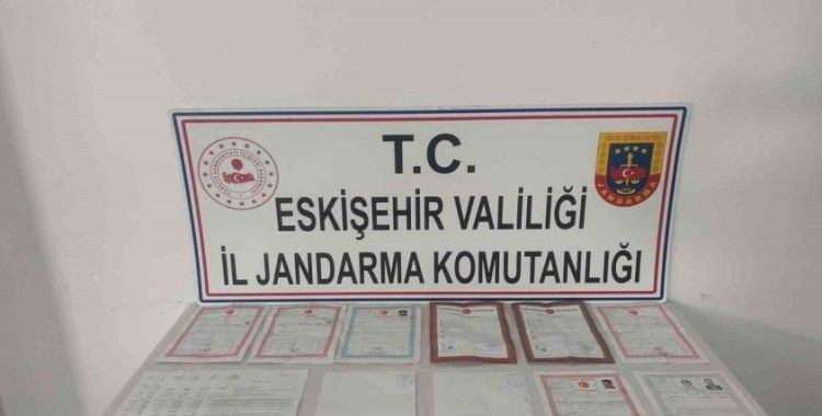 Tefecilik yapan 2 kişi yakalandı
