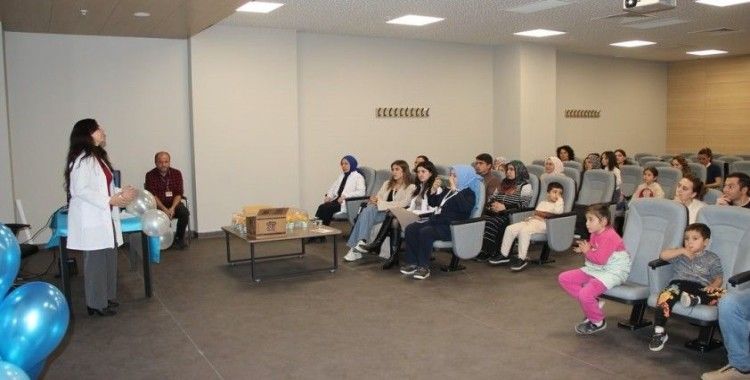 Kütahya Şehir Hastanesi’nde diyabetli çocuk ve ailelerine diyabet eğitimi
