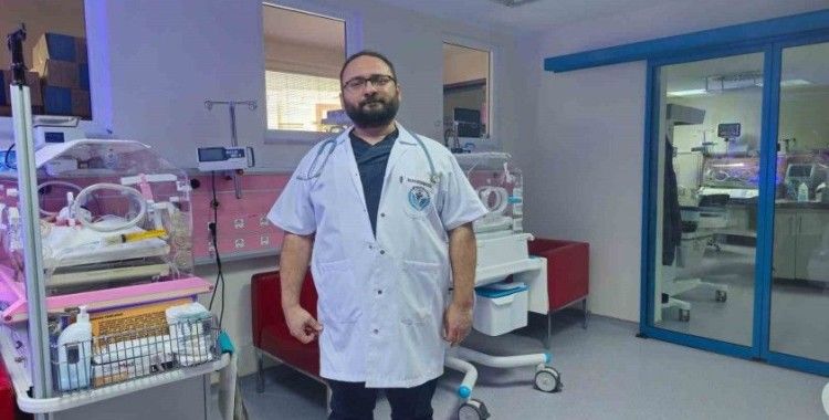 Doç. Dr. Değirmencioğlu: “ Prematüre bebek, tıbbi desteğin yanı sıra aile sevgisi ve sabrını da gerektirir.”
