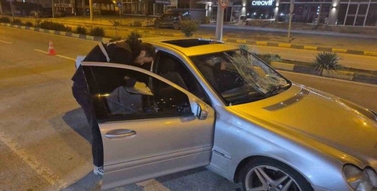 Bartın’da feci kaza: Otomobilin çarptığı kadın ağır yaralandı
