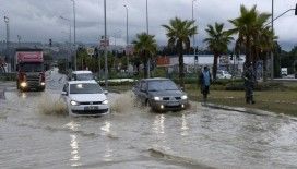 Aydın’da yağışlar gece yarısına kadar sürecek
