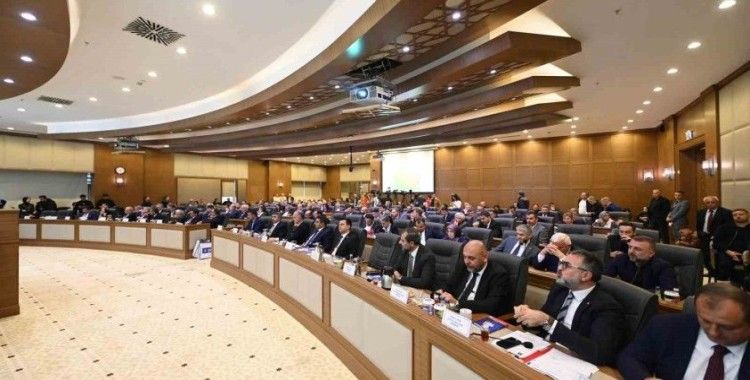 Bursa Büyükşehir Meclisi’nde camilere asılan tabela tartışması
