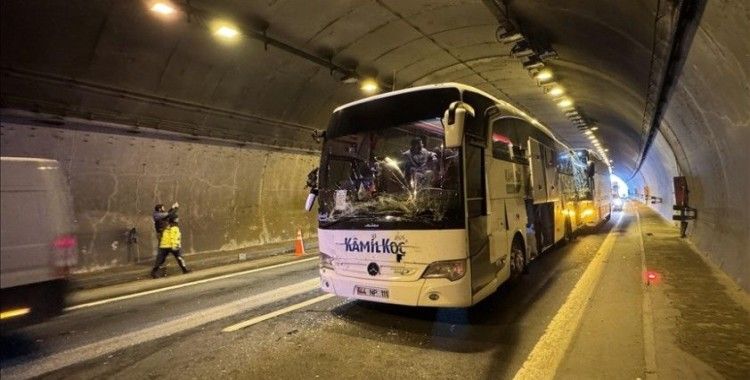 Anadolu Otoyolu'nda zincirleme trafik kazasında 14 kişi yaralandı