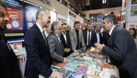 İnegöl Belediyesi 8. Kitap Fuarı başladı
