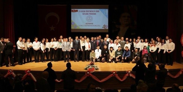 Kütahya’da Öğretmenler Günü coşkuyla kutlandı
