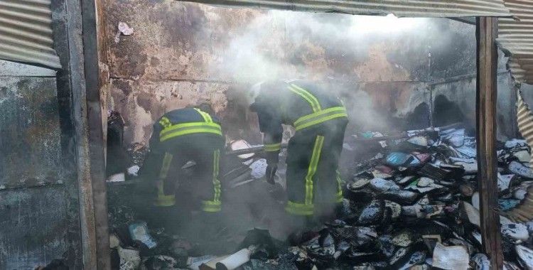 Mısır Çarşısı’ndaki hasar gün ağarınca ortaya çıktı
