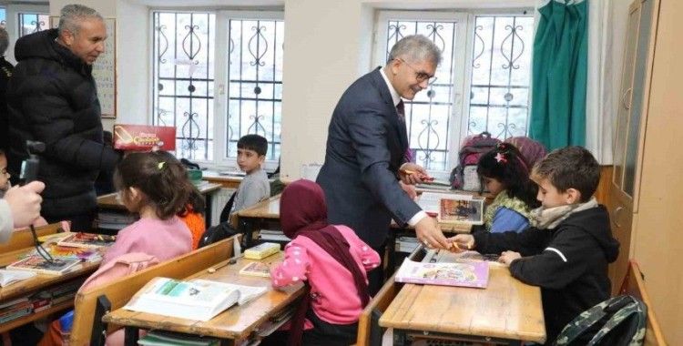 Vali Çelik’ten Horoz ve Alihoca köylerine ziyaret
