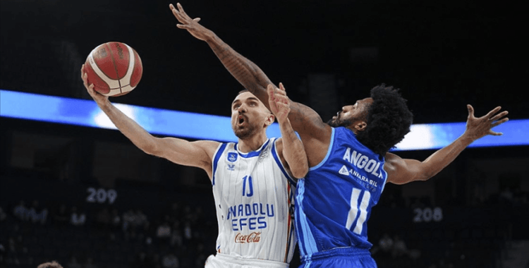 Anadolu Efes, sahasında Türk Telekom'u 86-81 yendi