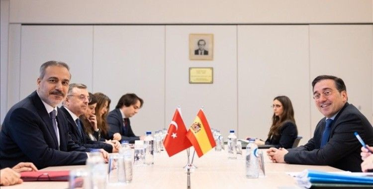 Bakan Fidan, İspanyol mevkidaşı Albares ile Brüksel'de görüştü