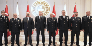 İçişleri Bakanı Yerlikaya, yeni atanan il emniyet müdürlerini tebrik etti