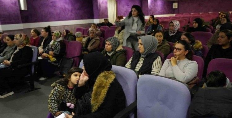 Beylikdüzü’nde veliler için sağlıklı yaşam semineri düzenlendi
