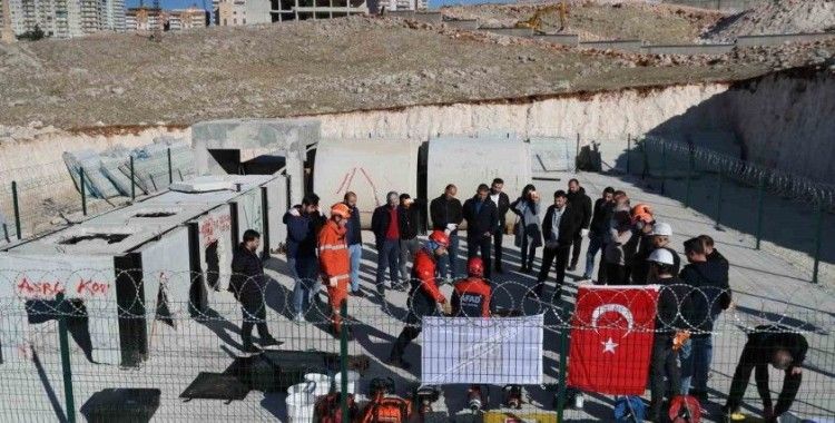 Mardin Büyükşehir Belediyesi personeline afet müdahale eğitimi verildi
