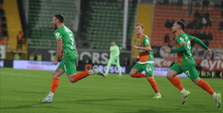 Corendon Alanyaspor, evinde ağırladığı Gaziantep FK'yi yendi