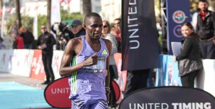 6. Uluslararası Mersin Maratonu: ’Türkiye Maratonlar Rekoru’ kırıldı
