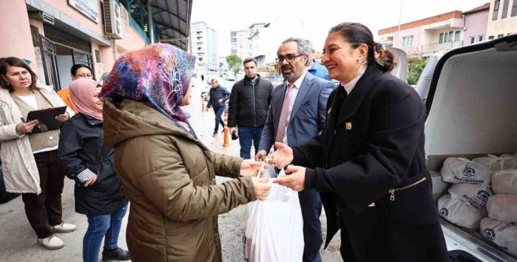 Denizli Büyükşehirden öğrencilere beslenme yardımı
