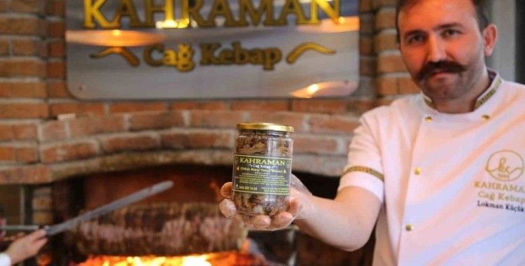 Cağ kebabını kavanozla dünyaya gönderiyor
