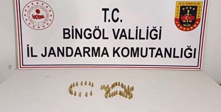 Bingöl’de haklarında arama kaydı bulunan 3 kişi yakalandı
