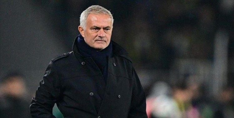 Fenerbahçe Teknik Direktörü Mourinho, safra kesesinden operasyon geçirdi