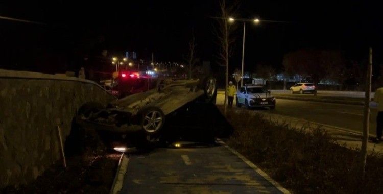 Yozgat’ta kontrolden çıkan otomobil takla attı: 3 yaralı
