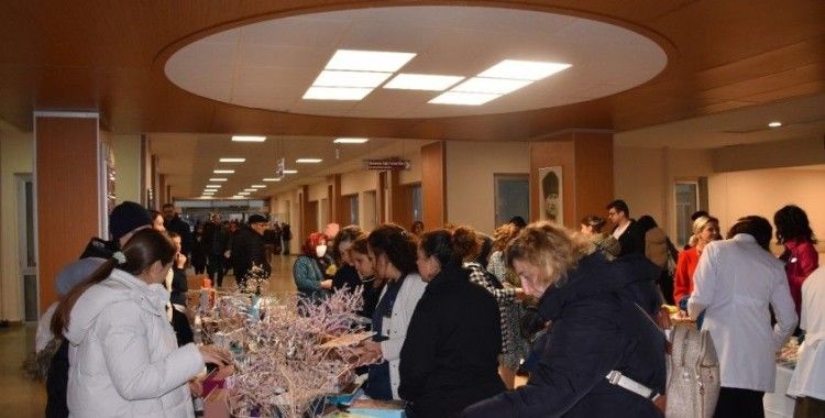 ESOGÜ Hastanesi’nde uğraş tedavisi ve el sanatları sergisi açıldı
